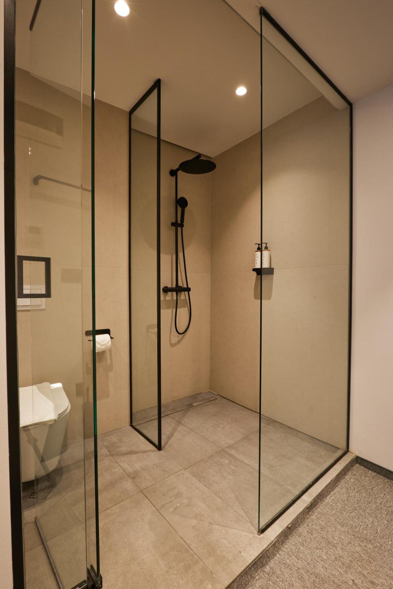 Bizarre Boutique Hotel Varna Ngoại thất bức ảnh