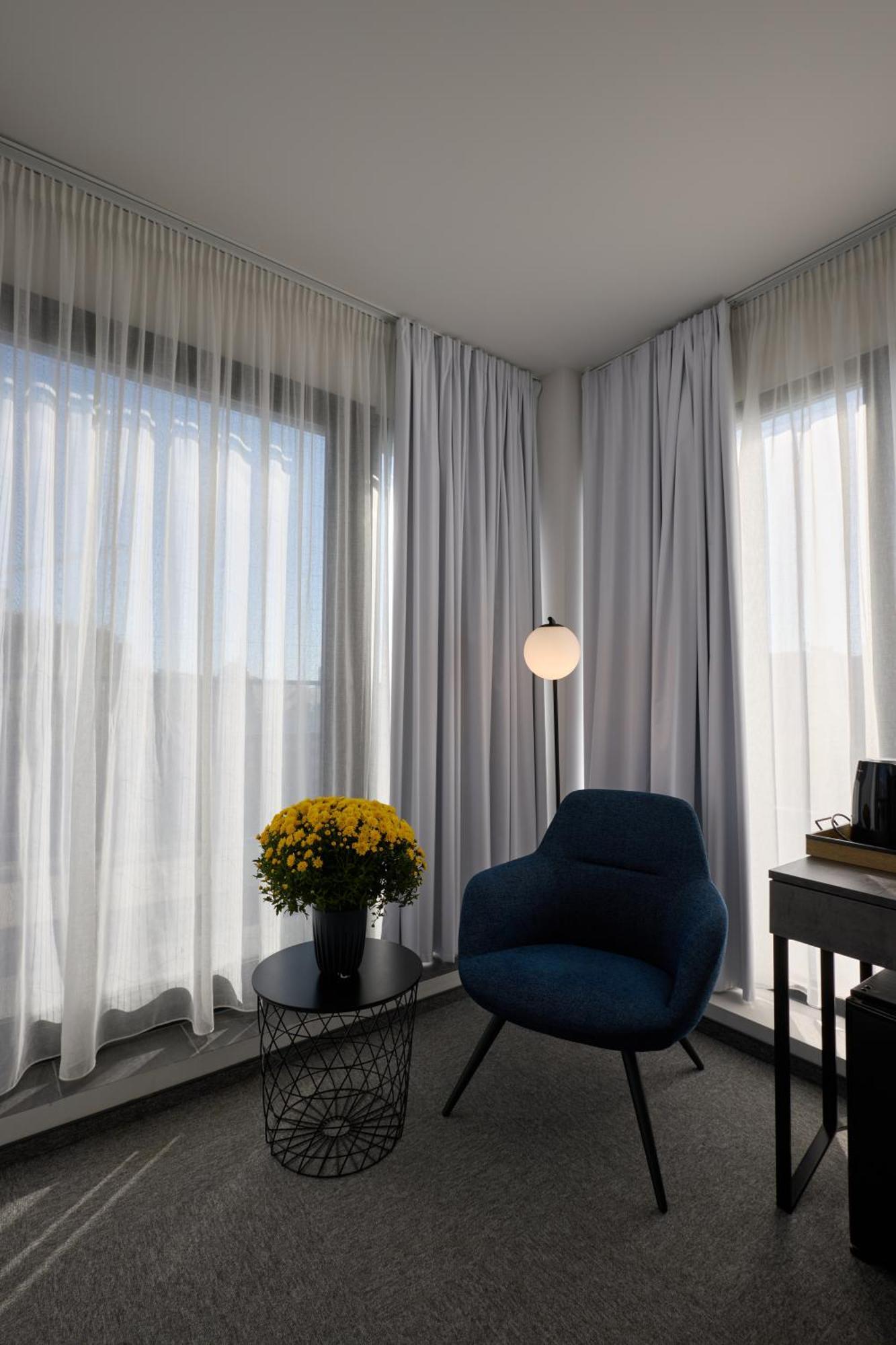 Bizarre Boutique Hotel Varna Ngoại thất bức ảnh