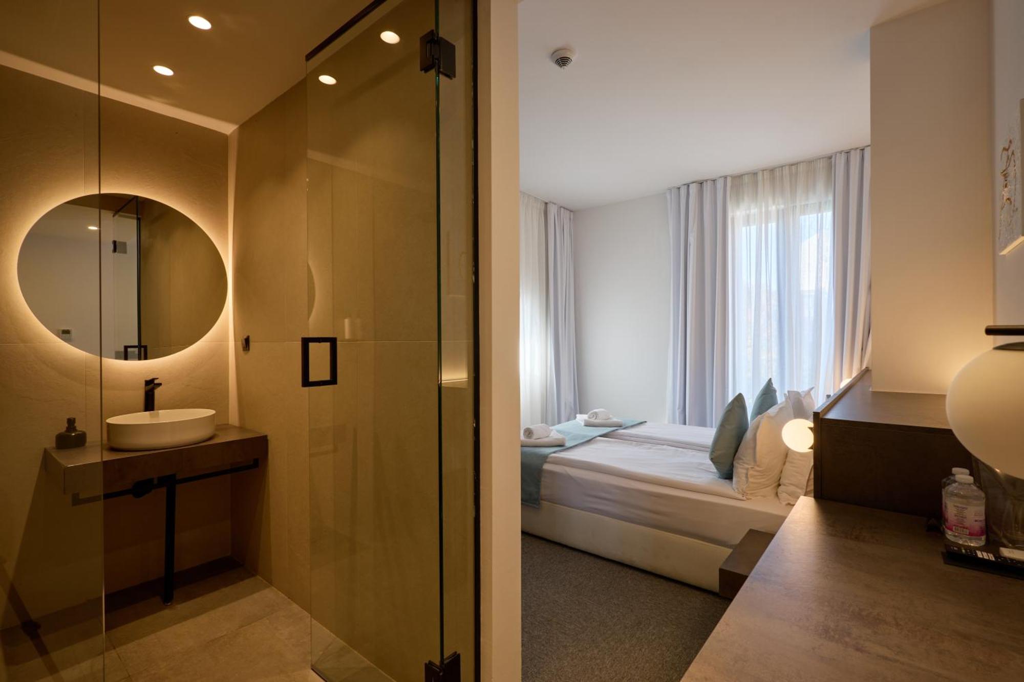 Bizarre Boutique Hotel Varna Ngoại thất bức ảnh