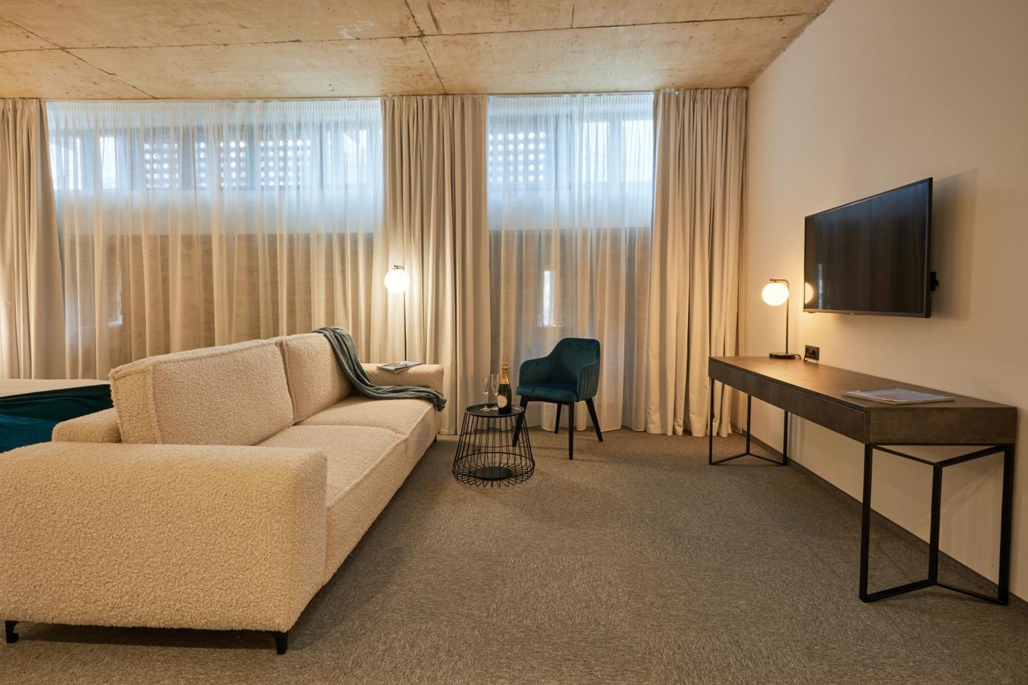 Bizarre Boutique Hotel Varna Ngoại thất bức ảnh